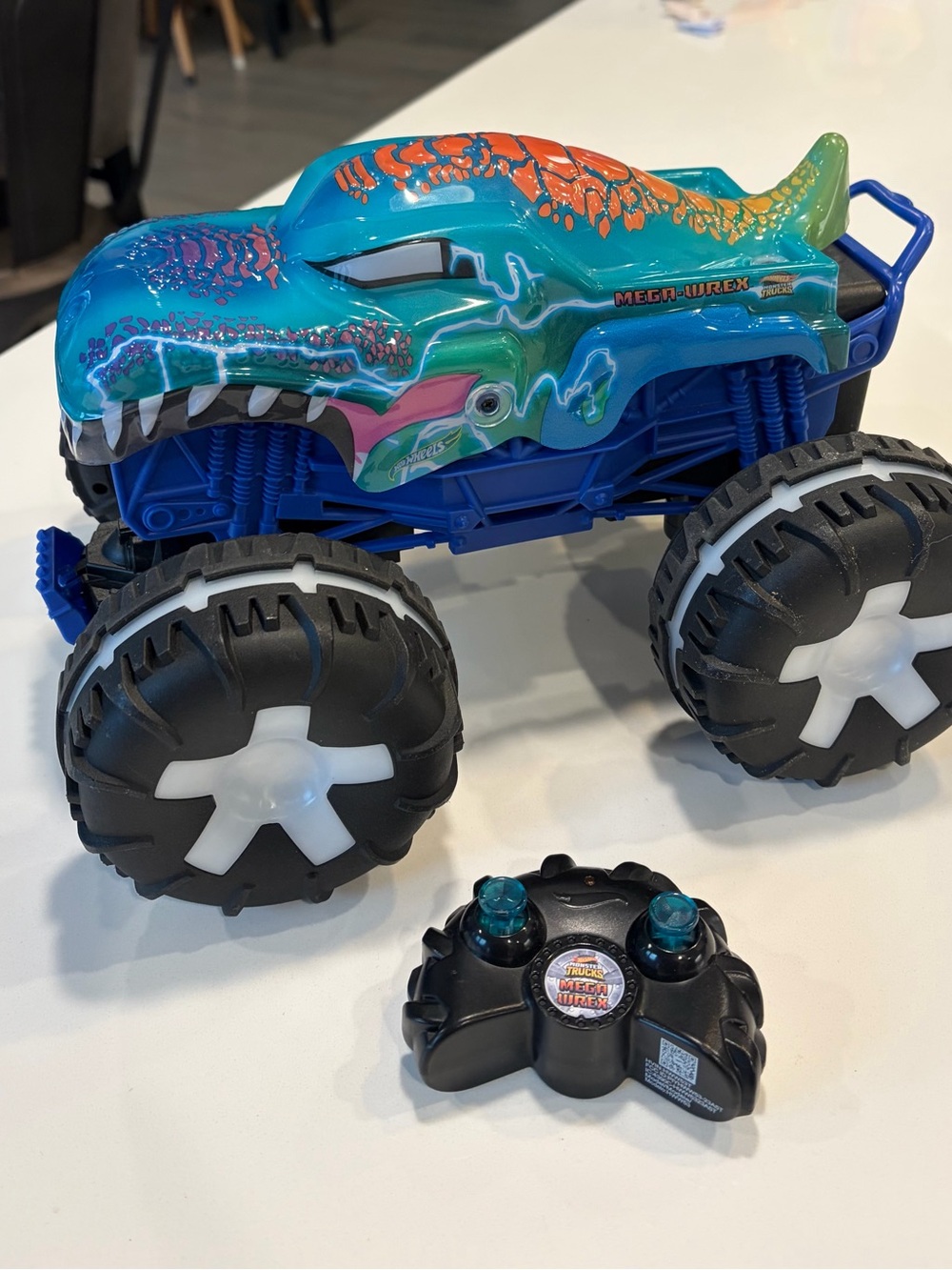 Hot Wheels RC Mega Wrex